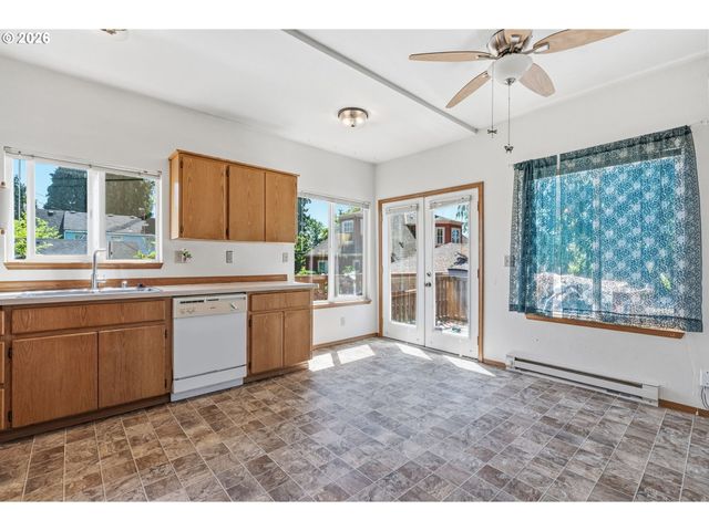 2209 E St, Vancouver, WA 98663
