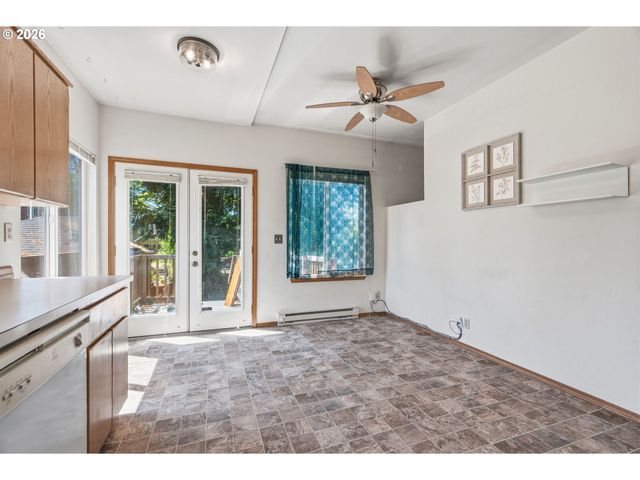2209 E St, Vancouver, WA 98663