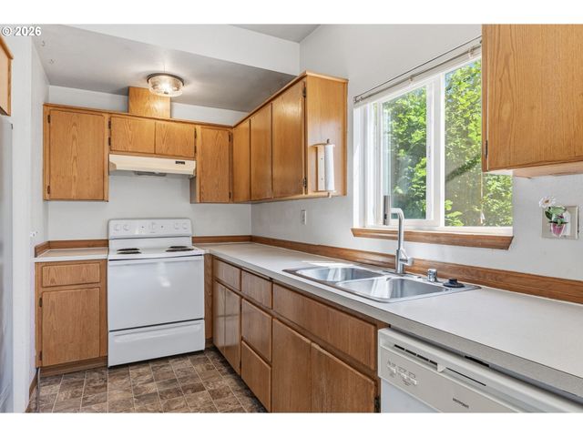 2209 E St, Vancouver, WA 98663
