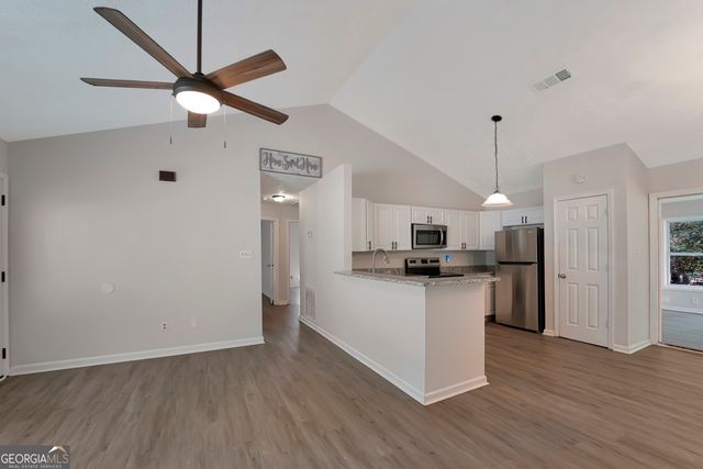 107 Woodridge Drive, Stockbridge, GA 30281
