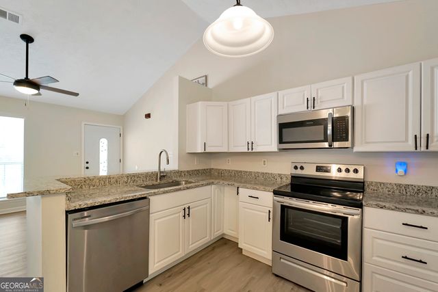 107 Woodridge Drive, Stockbridge, GA 30281