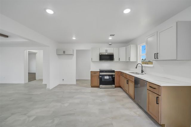 11702 Kelvin Court, Conroe, TX 77306
