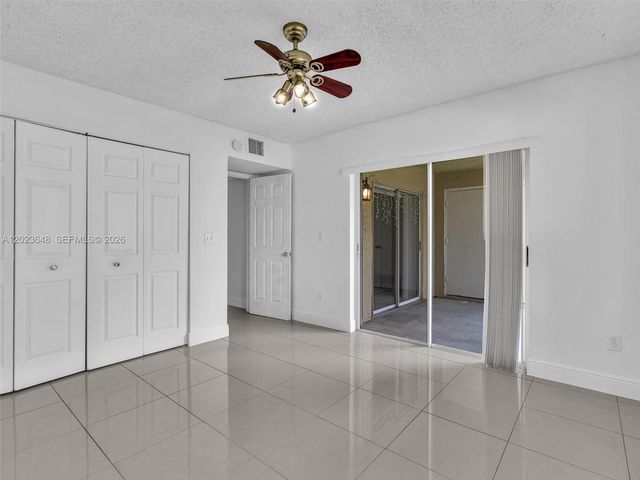 18850 NW 57th Ave 208, Hialeah, FL 33015