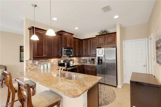 15116 Summit Place CIR 213, Naples, FL 34119