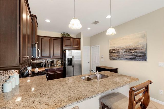 15116 Summit Place CIR 213, Naples, FL 34119