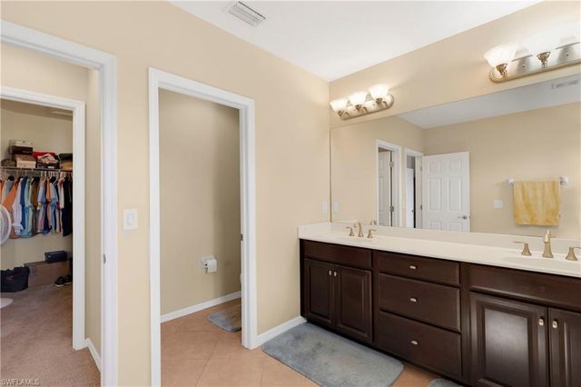 15116 Summit Place CIR 213, Naples, FL 34119