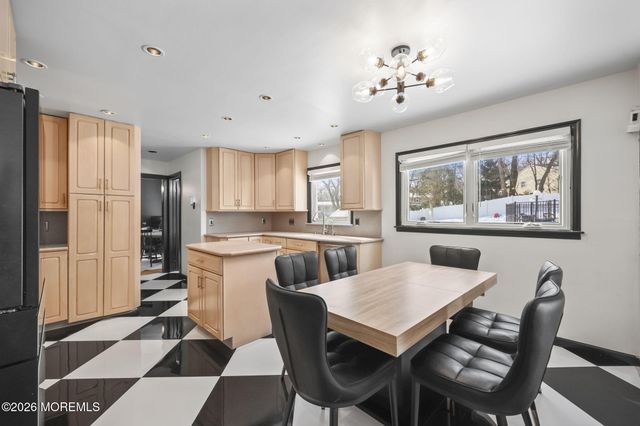 34 Sandalwood Drive, East Brunswick, NJ 08816