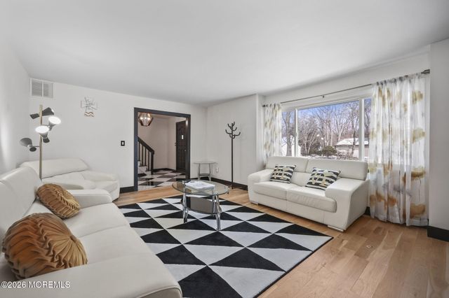 34 Sandalwood Drive, East Brunswick, NJ 08816