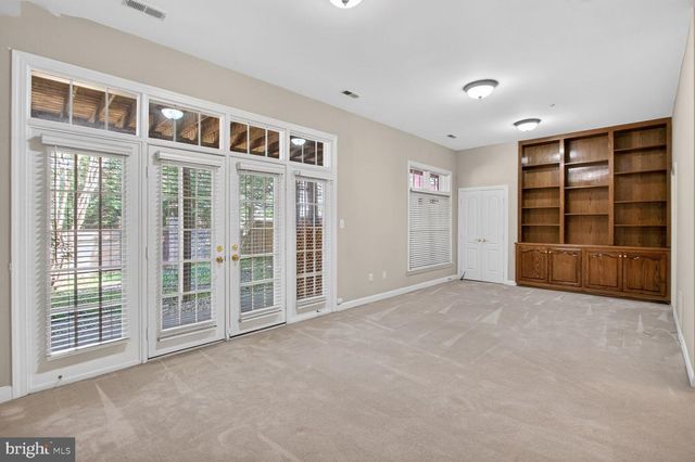 7907 TURNCREST DR, Potomac, MD 20854