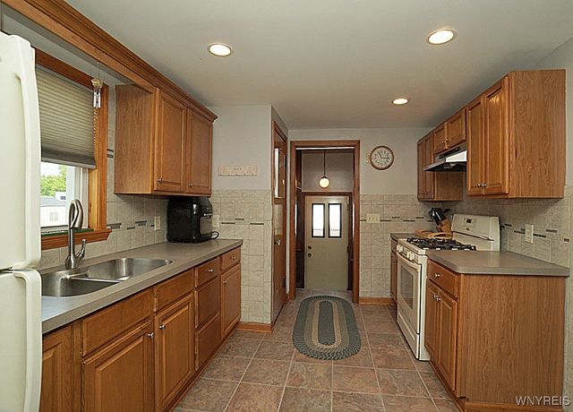 30 Bannard Avenue, Tonawanda, NY 14150