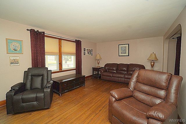 30 Bannard Avenue, Tonawanda, NY 14150