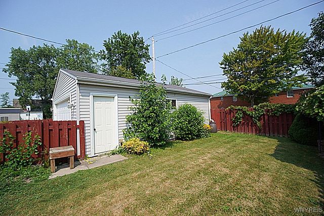 30 Bannard Avenue, Tonawanda, NY 14150