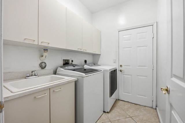 16918 SW 16th Street, Pembroke Pines, FL 33027