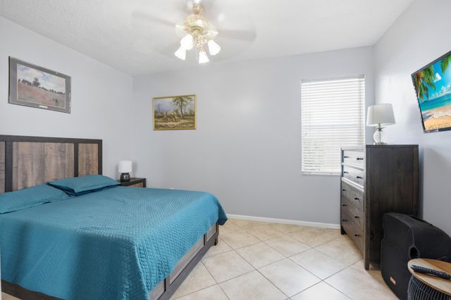 16918 SW 16th Street, Pembroke Pines, FL 33027