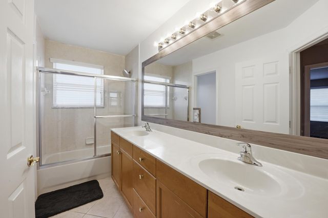 16918 SW 16th Street, Pembroke Pines, FL 33027