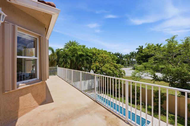 16918 SW 16th Street, Pembroke Pines, FL 33027