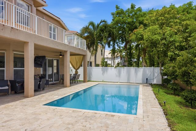 16918 SW 16th Street, Pembroke Pines, FL 33027