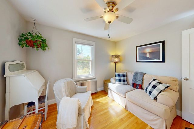 3 Remsen Ave, Medfield, MA 02052