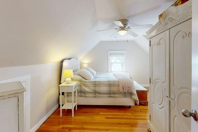 3 Remsen Ave, Medfield, MA 02052