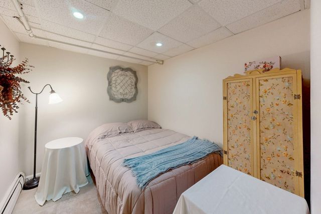 3 Remsen Ave, Medfield, MA 02052