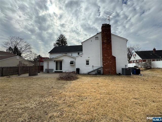 193 Midland Avenue 1st fl, Paramus, NJ 07652