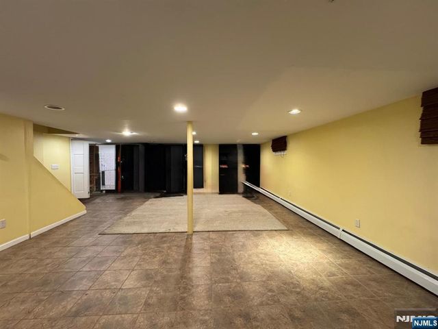 193 Midland Avenue 1st fl, Paramus, NJ 07652