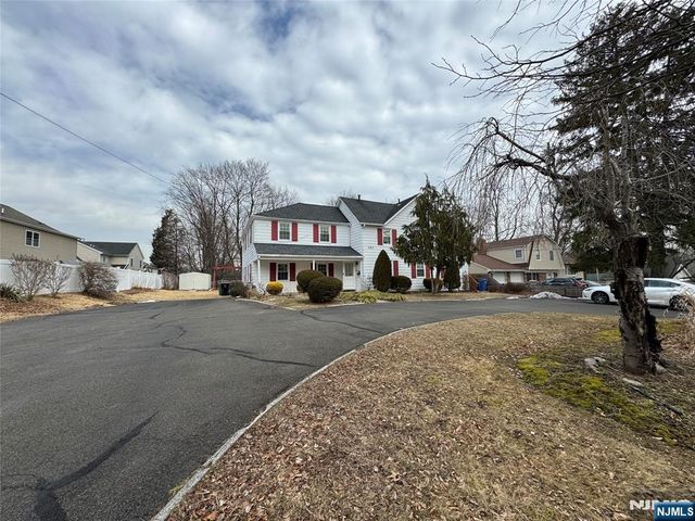193 Midland Avenue 1st fl, Paramus, NJ 07652