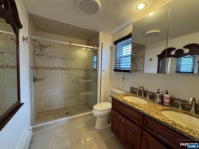193 Midland Avenue 1st fl, Paramus, NJ 07652