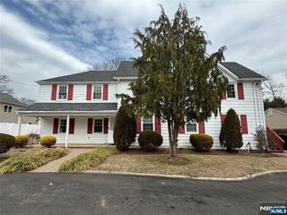 193 Midland Avenue 1st fl, Paramus, NJ 07652