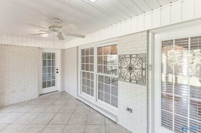 4907 Bridgehampton Road SE, Owens Cross Roads, AL 35763