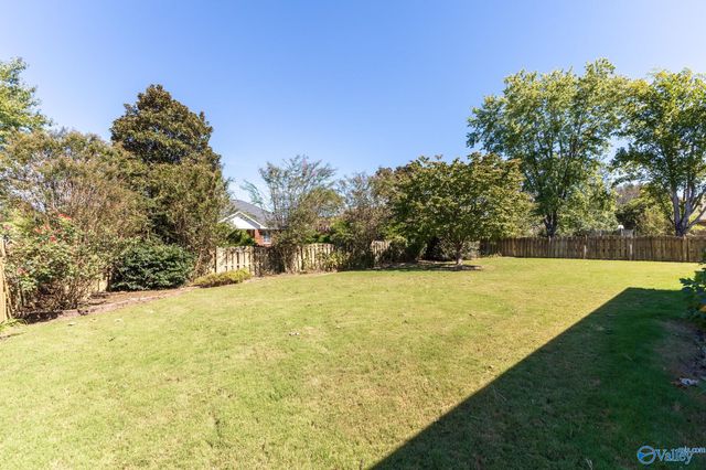 4907 Bridgehampton Road SE, Owens Cross Roads, AL 35763