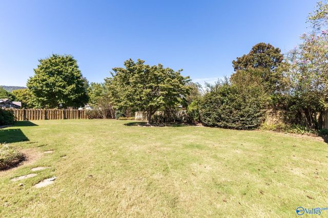 4907 Bridgehampton Road SE, Owens Cross Roads, AL 35763