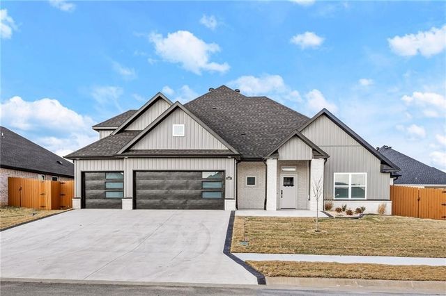 540 Bronco Street, Centerton, AR 72719