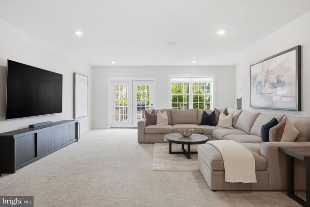 1406 GORKY LN, West Chester, PA 19380