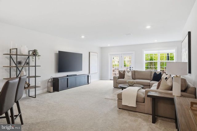 1406 GORKY LN, West Chester, PA 19380