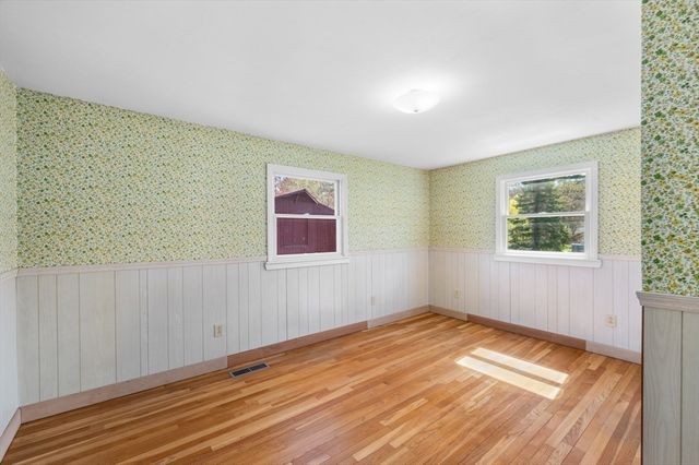 155 Dayton St, Danvers, MA 01923