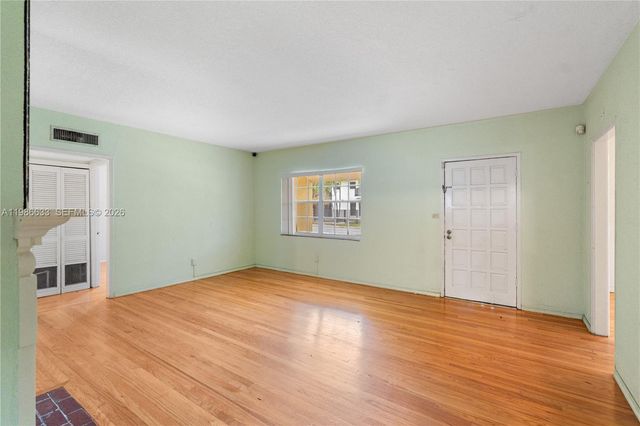 1941 SW 18th St, Miami, FL 33145