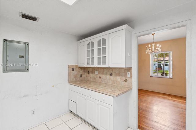 1941 SW 18th St, Miami, FL 33145