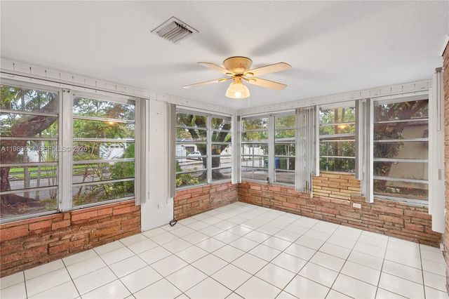 1941 SW 18th St, Miami, FL 33145