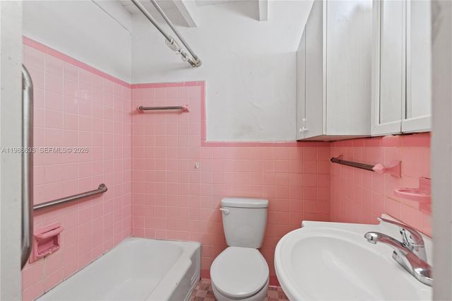 1941 SW 18th St, Miami, FL 33145