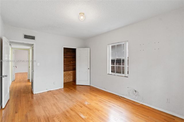 1941 SW 18th St, Miami, FL 33145