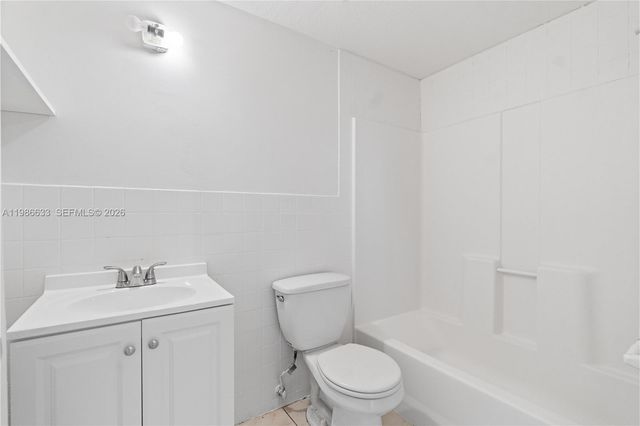 1941 SW 18th St, Miami, FL 33145