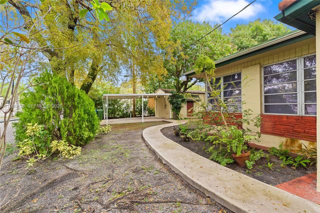 1941 SW 18th St, Miami, FL 33145