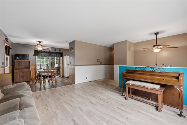 1686 Sherwood Avenue, Dorr, MI 49323