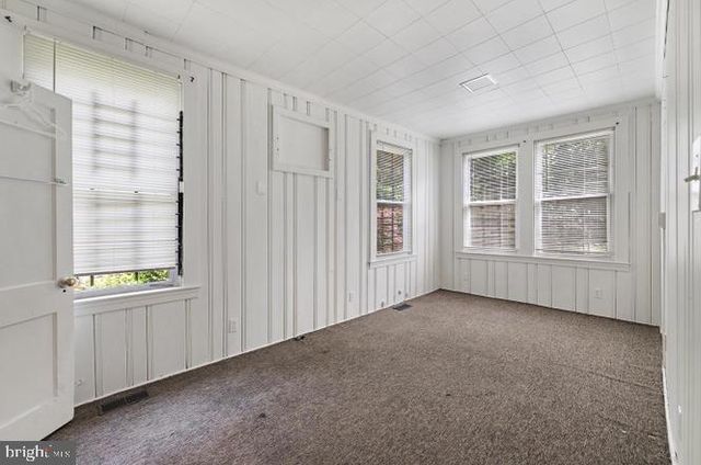 2218 ROSLYN, Baltimore, MD 21216