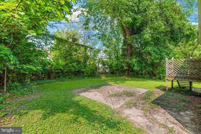 2218 ROSLYN, Baltimore, MD 21216