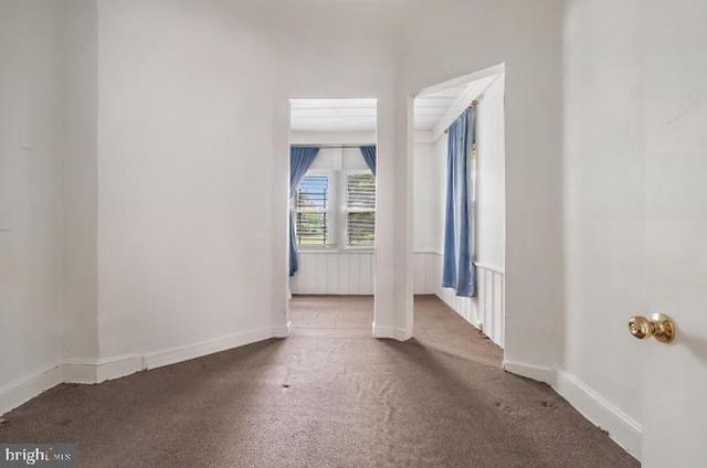 2218 ROSLYN, Baltimore, MD 21216