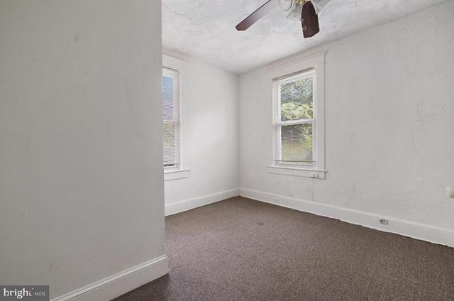 2218 ROSLYN, Baltimore, MD 21216