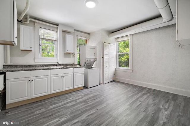 2218 ROSLYN, Baltimore, MD 21216