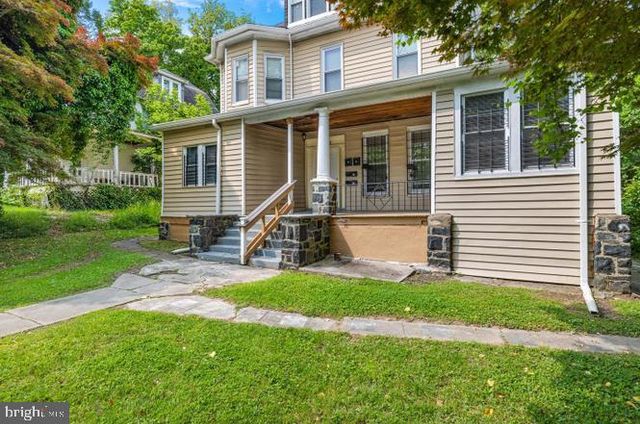 2218 ROSLYN, Baltimore, MD 21216